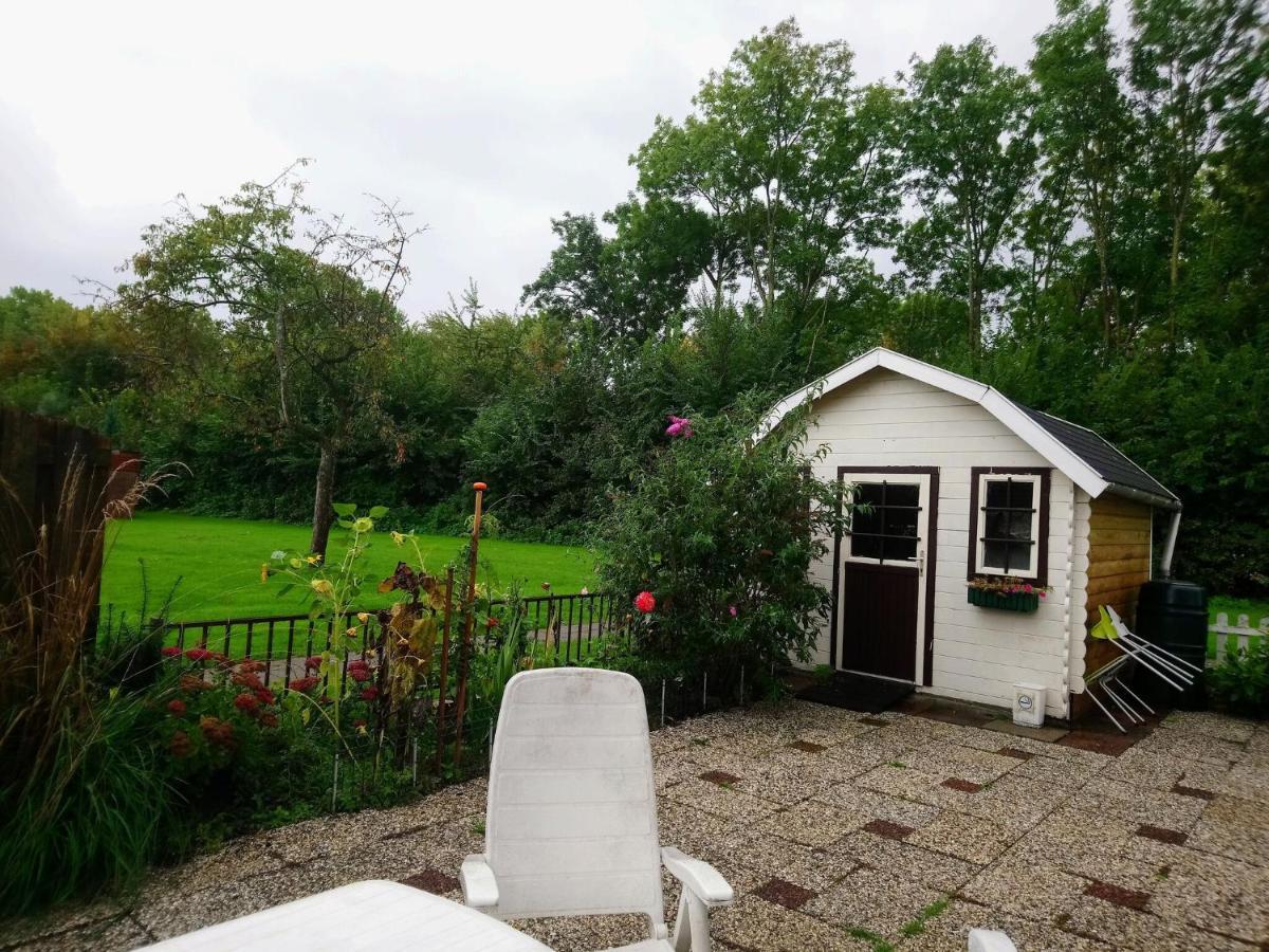 Holiday Home In Noordwijkerhout With Terrace Close To A Lake エクステリア 写真